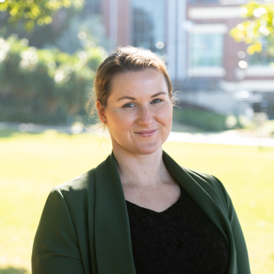 Jo Milligan Headshot